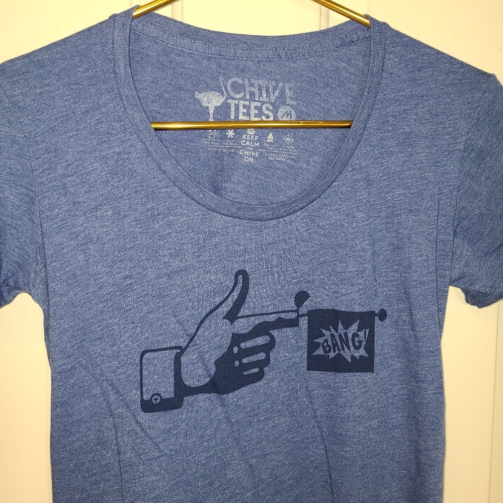Chive Tees Women Heathered Blue Short Sleeve T-Shirt Med Finger Gun 'BANG' - Picture 2 of 5